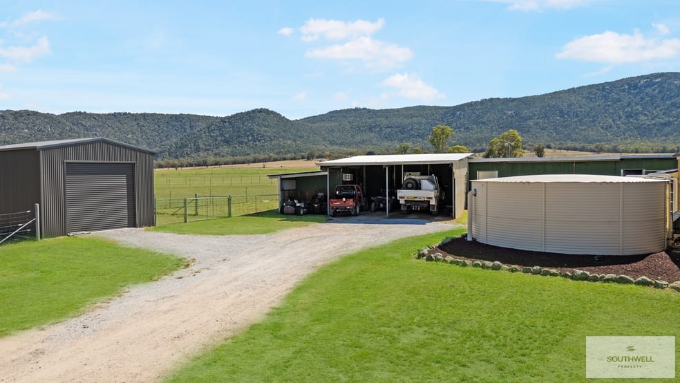 Click to view all images 210 Langens Lane Tamworth NSW 2340 - Image 3