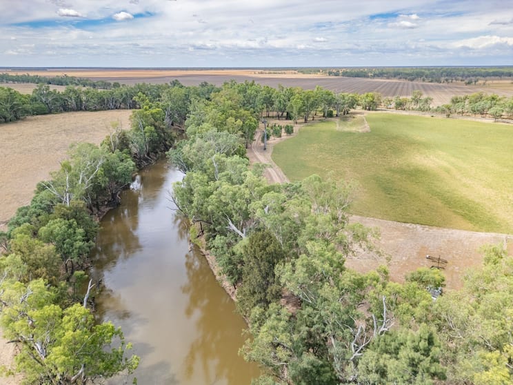 Click to view all images 1389 Wambianna Road Gin Gin NSW 2823 - Image 2
