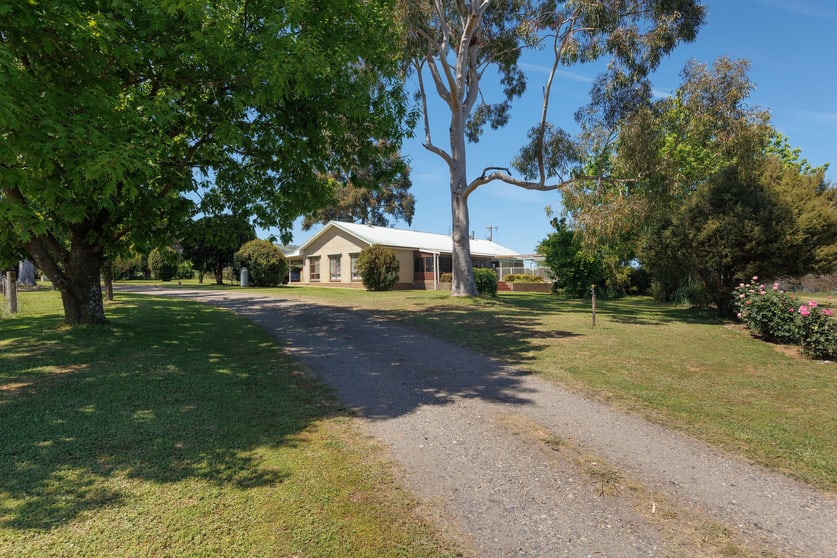Click to view all images 1063 Gundowring Road Gundowring VIC 3691 - Image 2