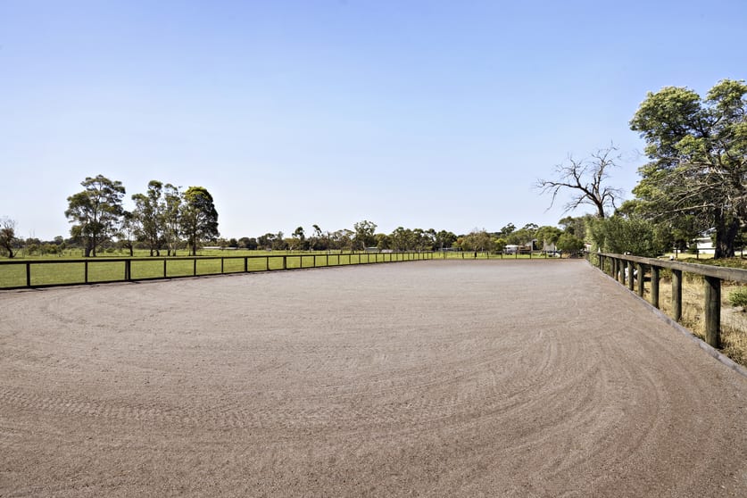 Click to view all images 9 Pearcedale Road Pearcedale VIC 3912 - Image 3