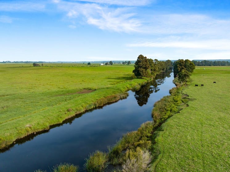 393 & 428 Sandy Flat Road Brodribb River VIC 3888 - Image 2