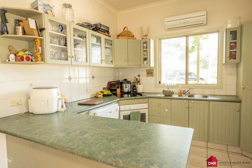 Click to view all images Gayndah QLD 4625 - Image 3
