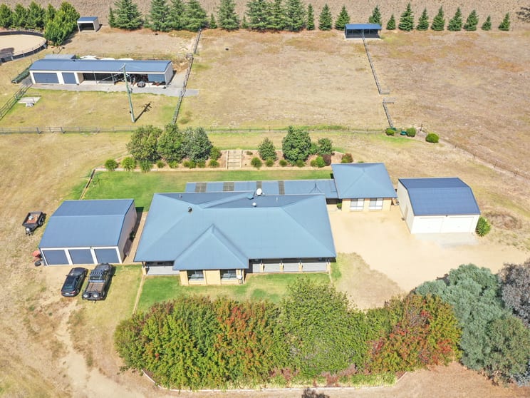 Click to view all images 64 Bonnington Rd Kingsvale via Young NSW 2594 - Image 3