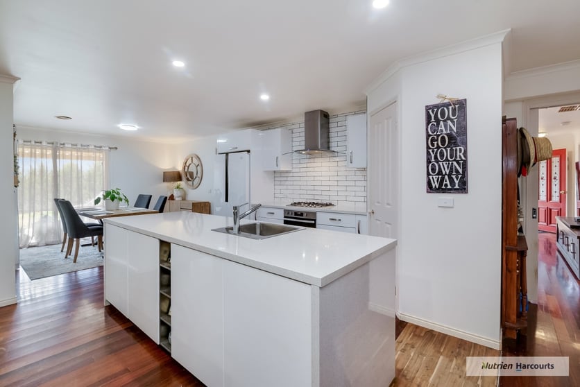 Click to view all images 101 Selection Road Broadford VIC 3658 - Image 3