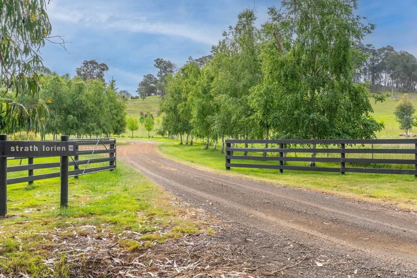 Click to view all images 38 Carpenter's Lane Strathbogie VIC 3666 - Image 2
