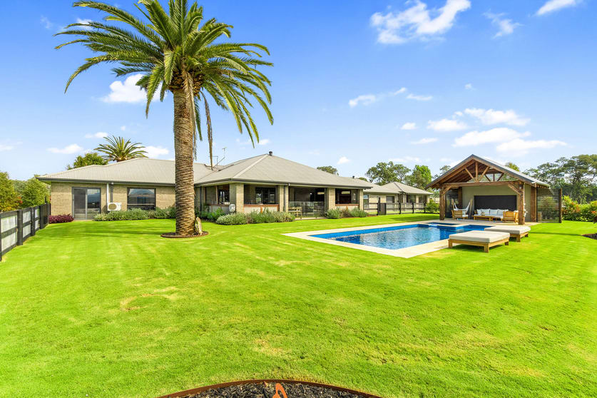 Click to view all images 490 Seaton-Glenmaggie Road Seaton VIC 3858 - Image 1