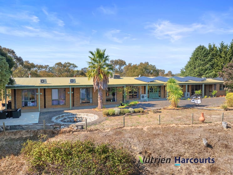 Click to view all images 8 Old Spring Valley Road Flowerdale VIC 3717 - Image 1