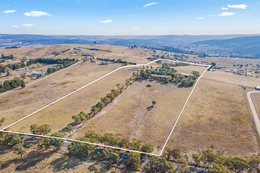 133 Willow Tree Lane Mount Rankin NSW 2795 - Image 1