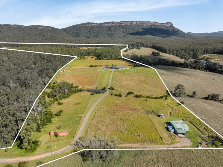 Click to view all images 60 The Paddock Road Wauchope NSW 2446 - Image 1