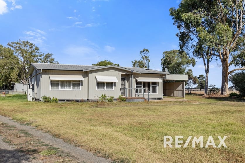 Click to view all images 2463 Sturt Highway Collingullie NSW 2650 - Image 2