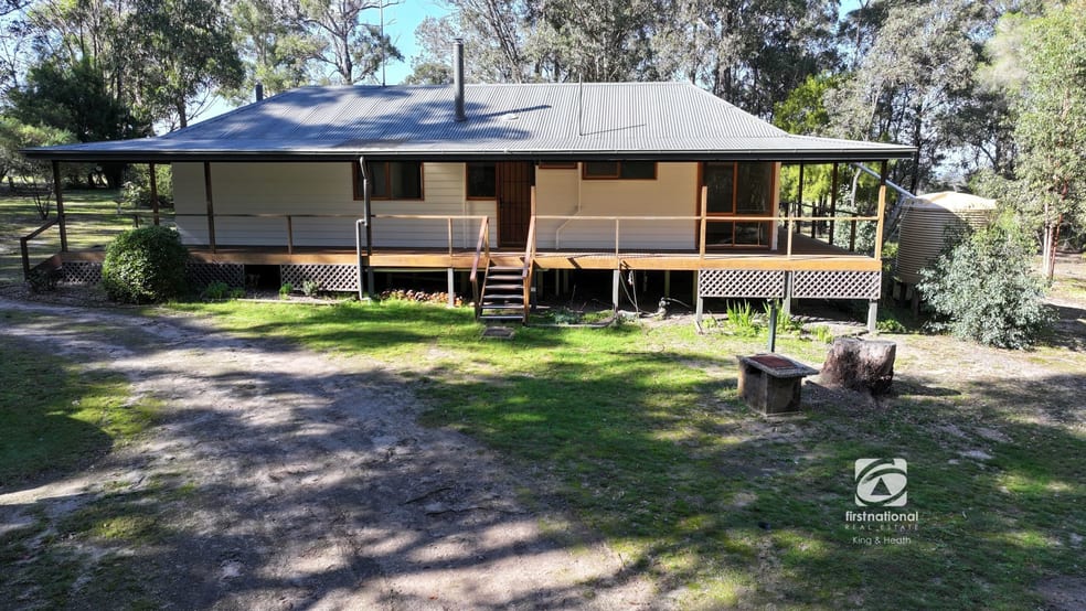 Click to view all images 144 Watts Road Nicholson VIC 3882 - Image 2