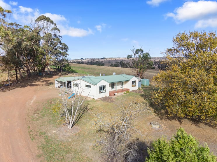 Click to view all images 490 Timboon - Colac Road Scotts Creek VIC 3267 - Image 2