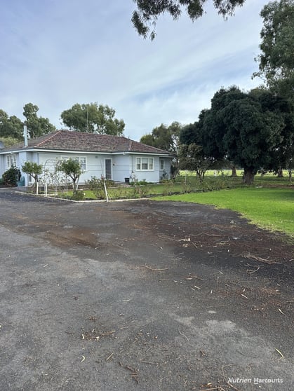 Click to view all images 795 Boyanup-Picton Road Crooked Brook WA 6236 - Image 3