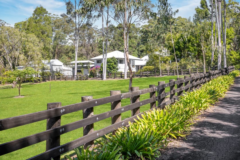 Click to view all images 72 Elisabeth Valley Place Ilkley QLD 4554 - Image 3