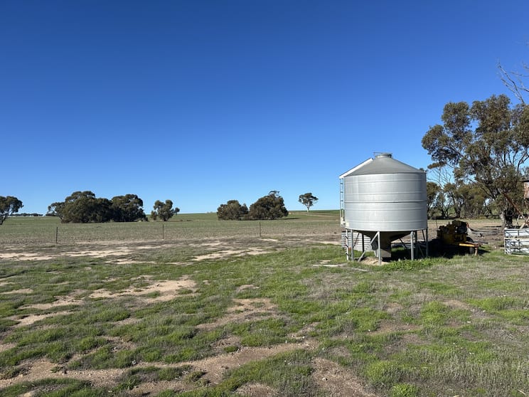 Click to view all images 71 Cowring Street York WA 6302 - Image 3