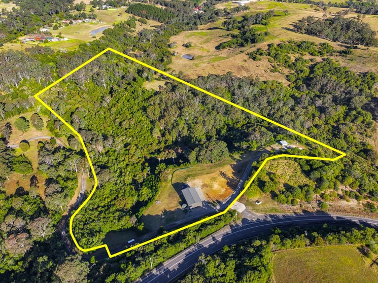 Click to view all images 1265 Remembrance Driveway Razorback NSW 2571 - Image 2