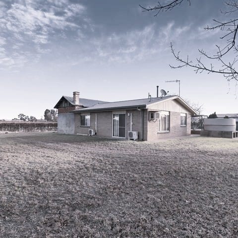 Click to view all images 57 Old Sturt Highway Barmera SA 5345 - Image 1