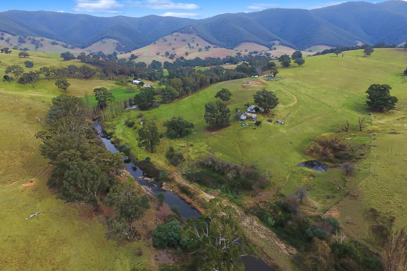 Click to view all images 100 Dukes Access Road Ensay VIC 3895 - Image 2