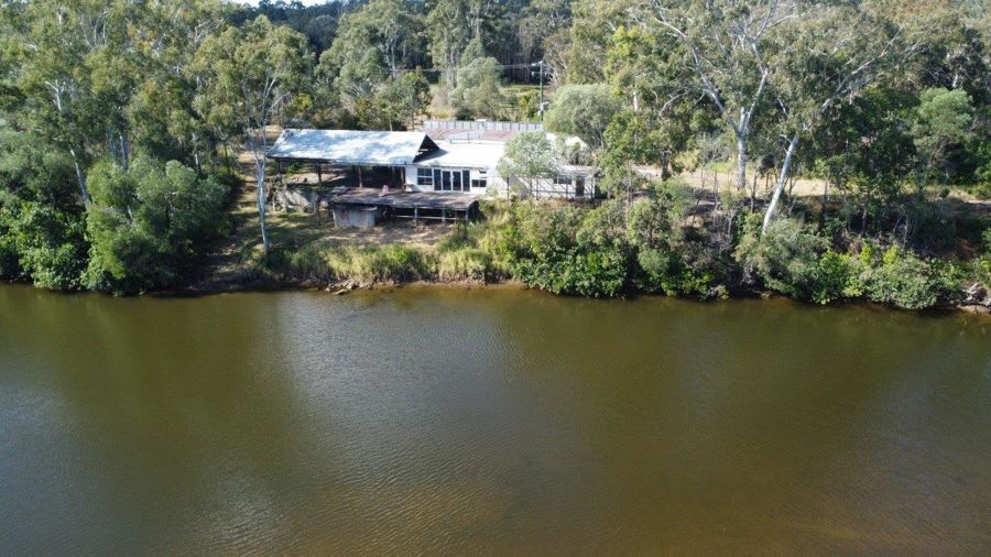 Click to view all images 264 Coast Road Baffle Creek QLD 4674 - Image 3