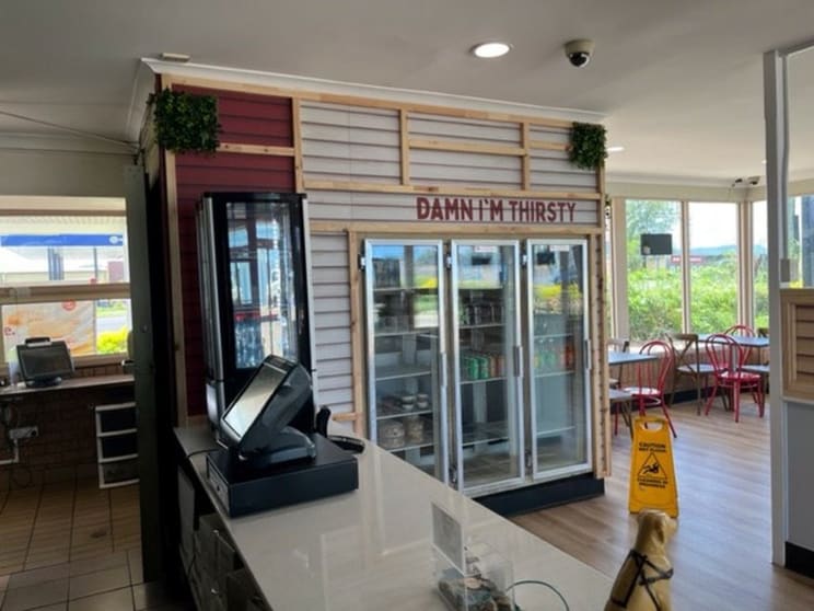 Click to view all images 36 Railway Street Blackwater QLD 4717 - Image 3