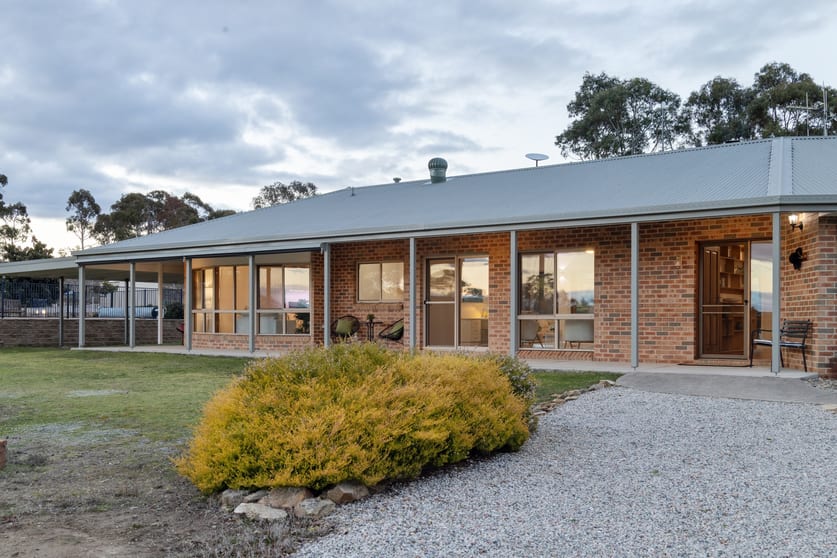 Click to view all images 439 Denley Drive Wamboin NSW 2620 - Image 2
