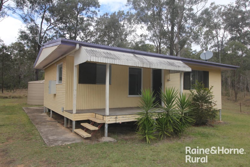 Click to view all images 316 Wattlecamp road Wattle Camp QLD 4615 - Image 1