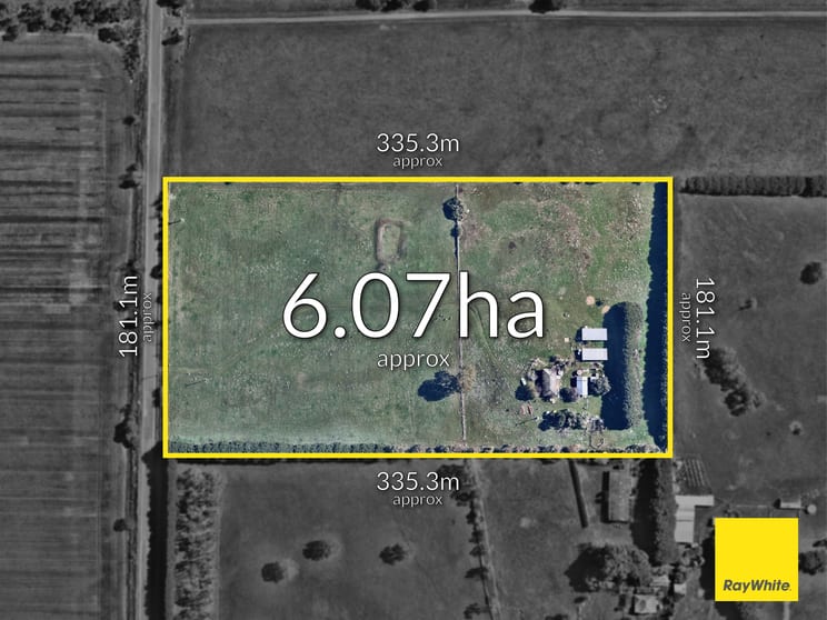 Click to view all images 810 Craigieburn Road Yuroke VIC 3063 - Image 2
