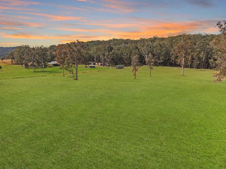 Click to view all images 818 Dicksons Road Jilliby NSW 2259 - Image 2