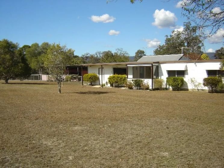 Click to view all images 234-254 Plunkett Road Tamborine QLD 4270 - Image 3