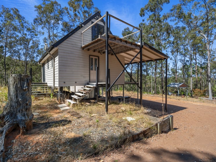 Click to view all images 342 Cossart Rd Rathdowney QLD 4287 - Image 3