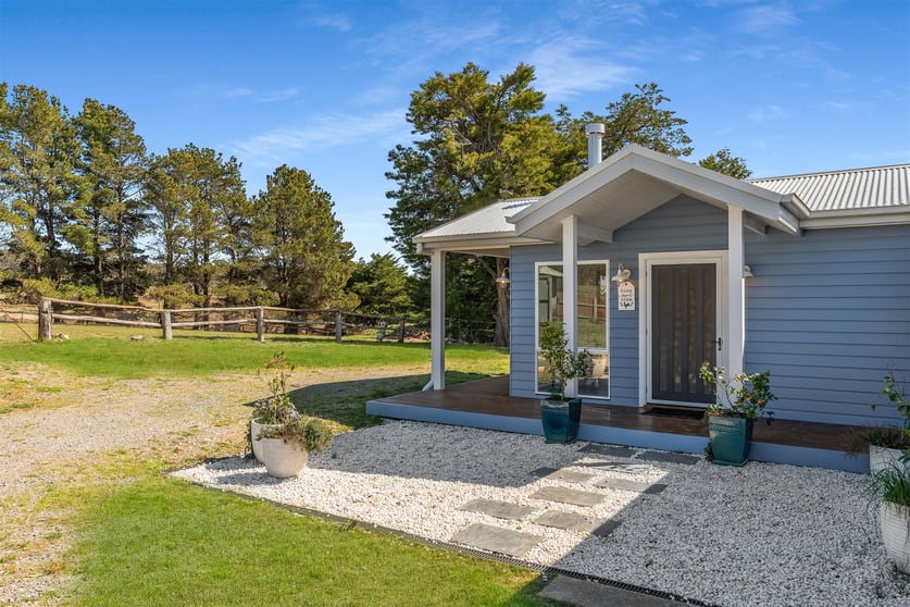 Click to view all images 593 Forest Siding Road Middle Arm NSW 2580 - Image 2