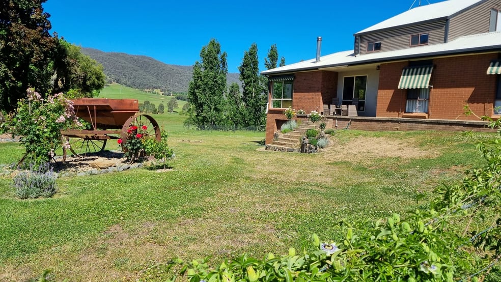 Click to view all images 777 West Gilmore Road Tumut NSW 2720 - Image 2