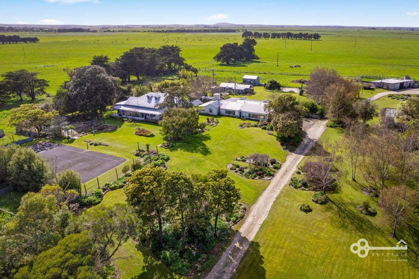 Click to view all images 213 School Road Kongorong SA 5291 - Image 2
