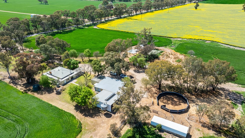Click to view all images 106 Cornishtown Road Rutherglen VIC 3685 - Image 2