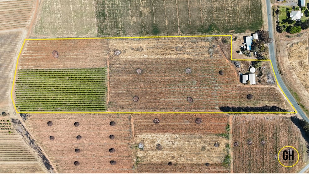 Click to view all images Lot 2 LP 128006 Ridge Rd Tresco VIC 3583 - Image 3