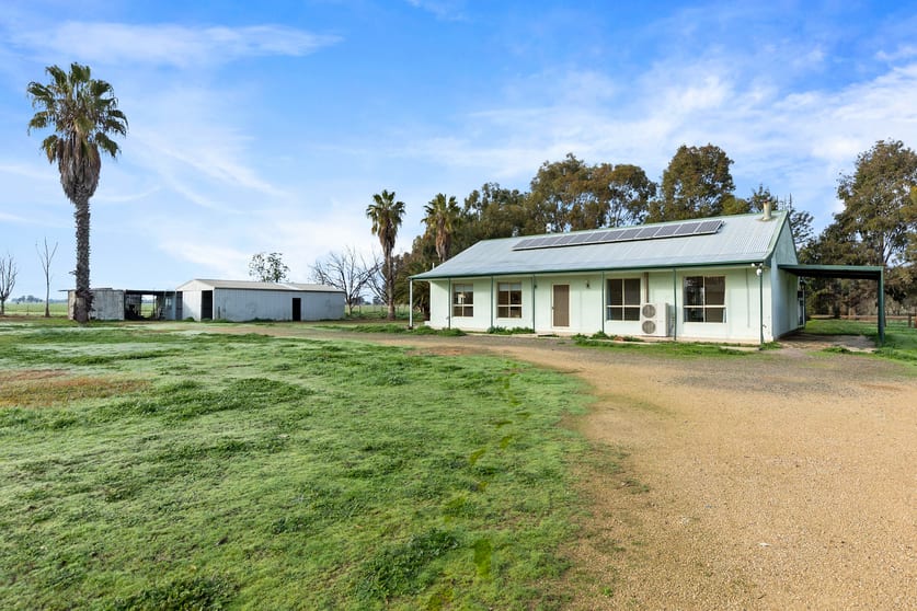 Click to view all images 687 Chapel Road Cobram East VIC 3644 - Image 2
