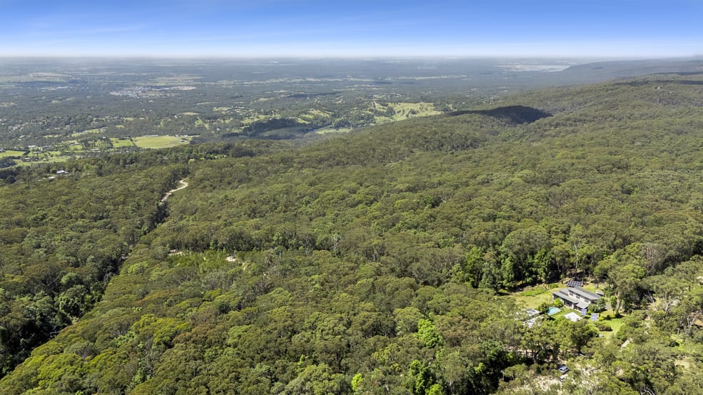 Click to view all images 167 Burralow Road Kurrajong Heights NSW 2758 - Image 2