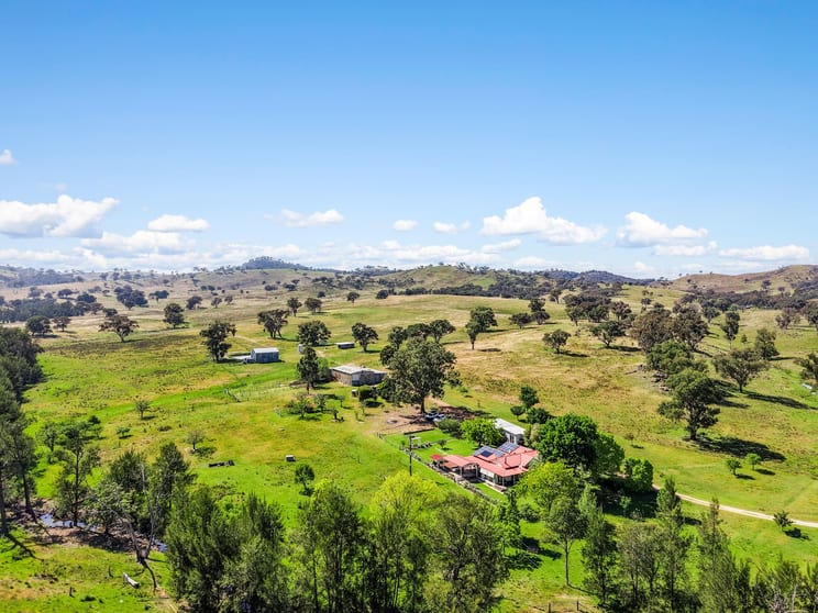 Click to view all images 379 Windeyer Road Mudgee NSW 2850 - Image 2