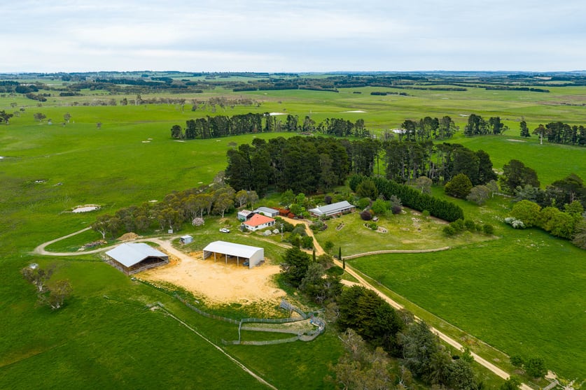 Click to view all images 808 Carrabungla Road, Roslyn via Crookwell NSW 2583 - Image 1