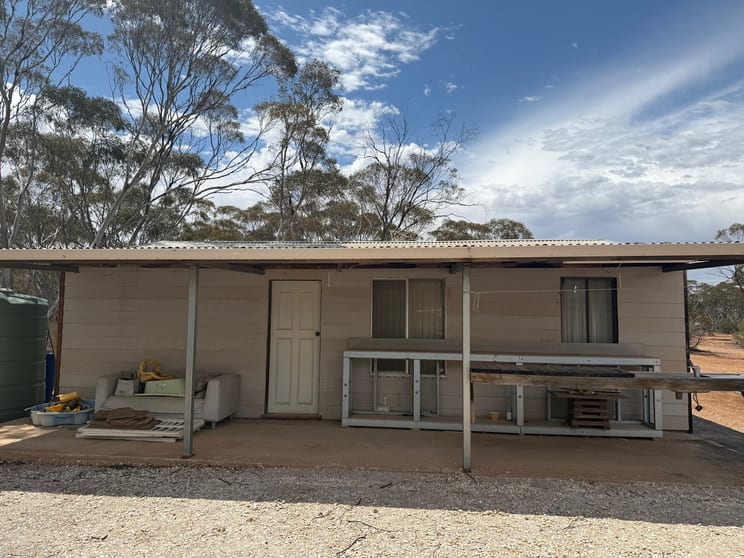 Click to view all images 173 Bliss Road Fisher SA 5354 - Image 1