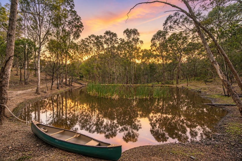 Click to view all images 129 Switzerland Road Ghin Ghin VIC 3717 - Image 2