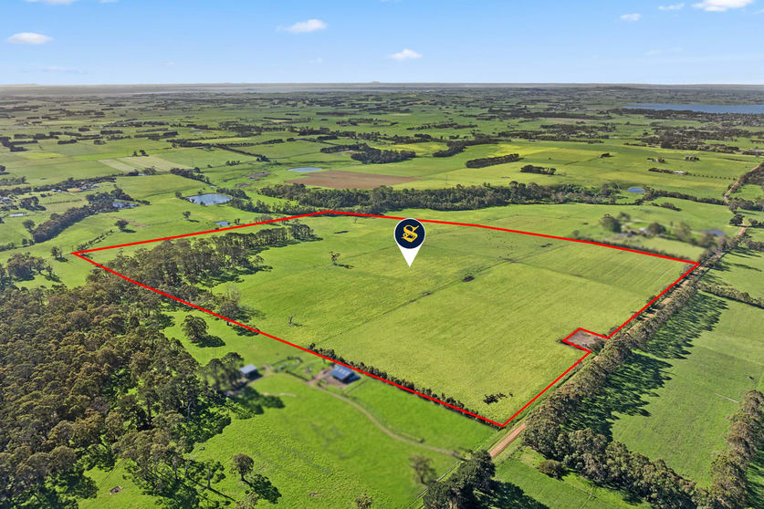 Click to view all images Christies Road Elliminyt VIC 3250 - Image 2