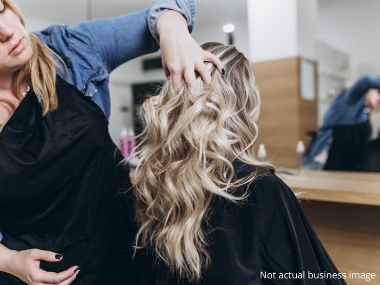 Click to view all images Hairdresser business for sale in Sumner - Image 1