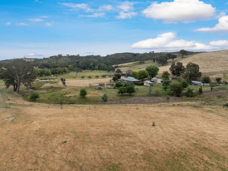 Click to view all images 2025 Rugby Road, Frogmore Via Boorowa NSW 2586 - Image 2