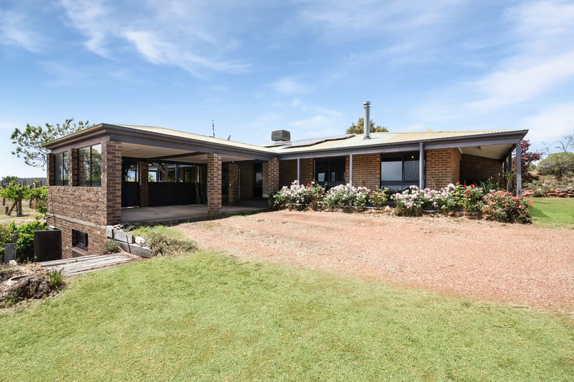 58 Drummonds Lane Heathcote VIC 3523 - Image 1