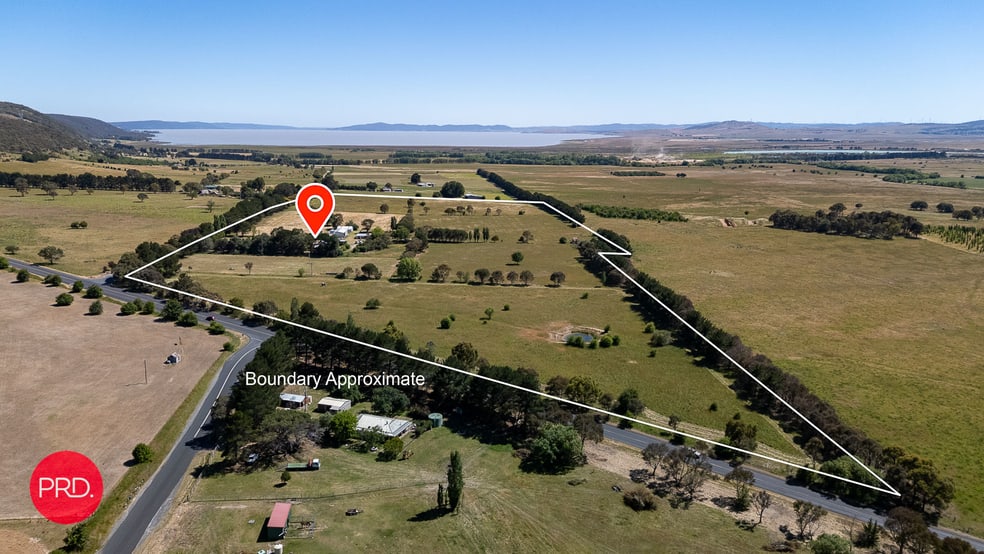 Click to view all images 8 Lake Road Bungendore NSW 2621 - Image 2