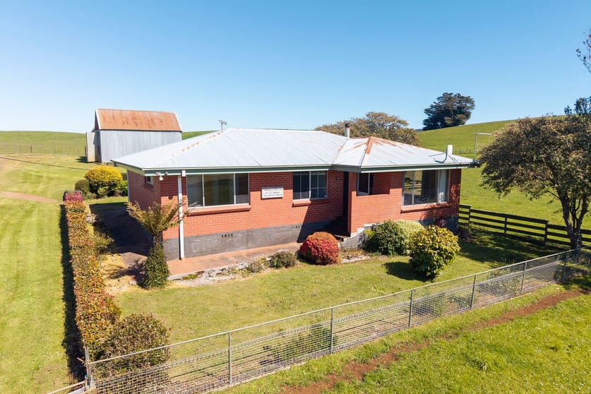 Click to view all images 1532 Preston Road Preston TAS 7315 - Image 2