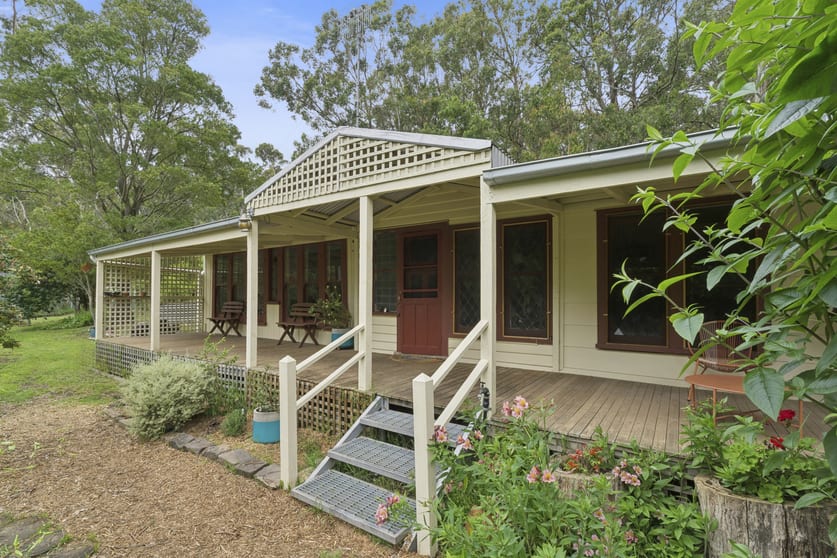 Click to view all images 340 Old Cobden-Port Campbell Road Jancourt VIC 3266 - Image 1