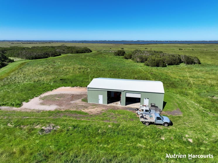 Click to view all images 193 Sparks Road Pound Creek VIC 3996 - Image 3