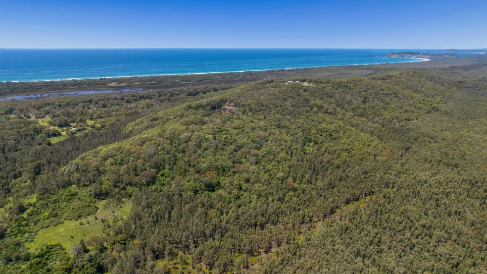 Click to view all images 1 Loftus Road Crescent Head NSW 2440 - Image 3